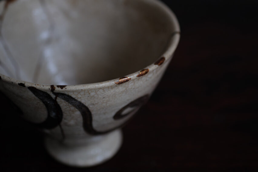 志野織部茶碗